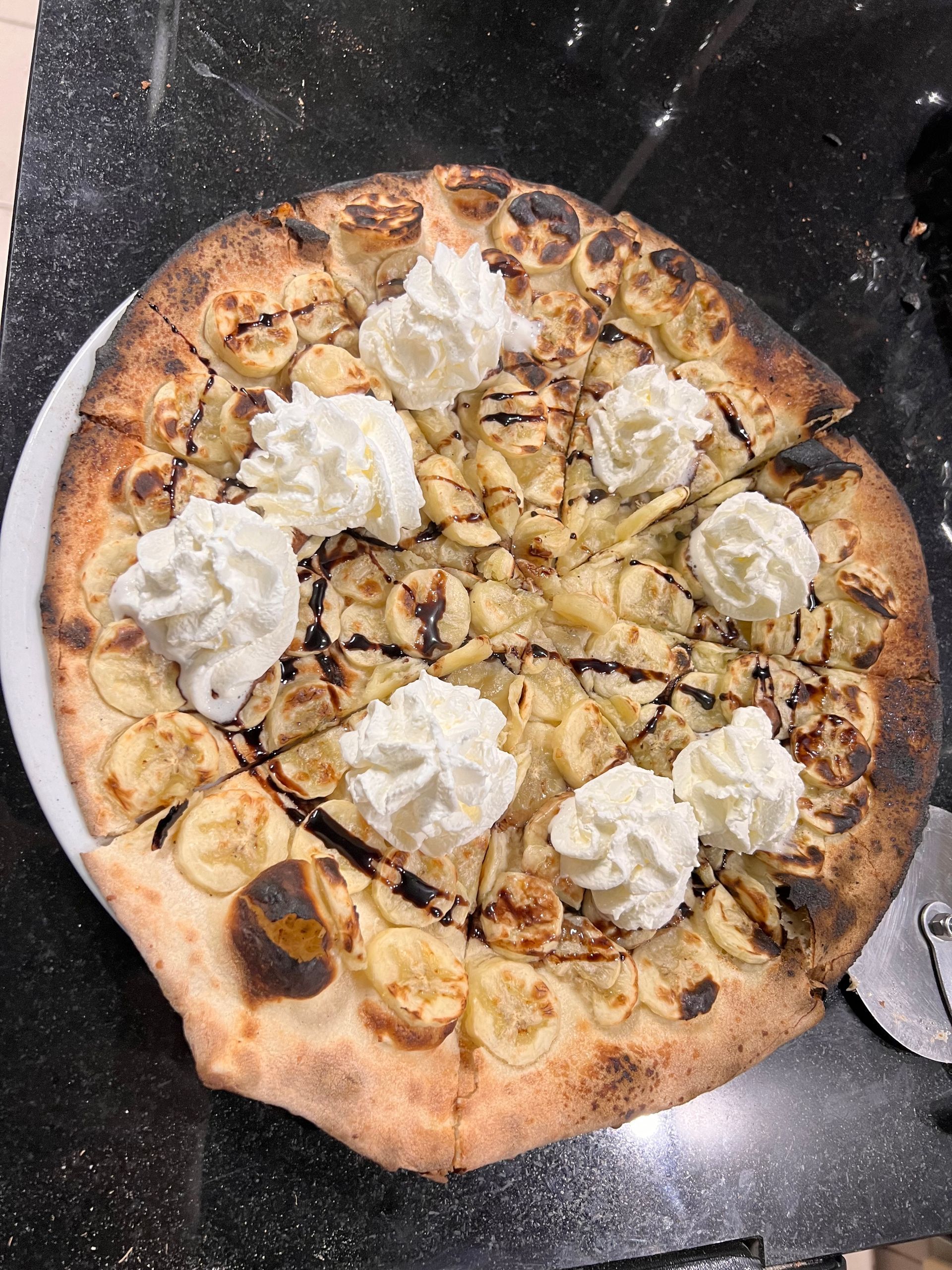 Pizza dessert banane-Nutella