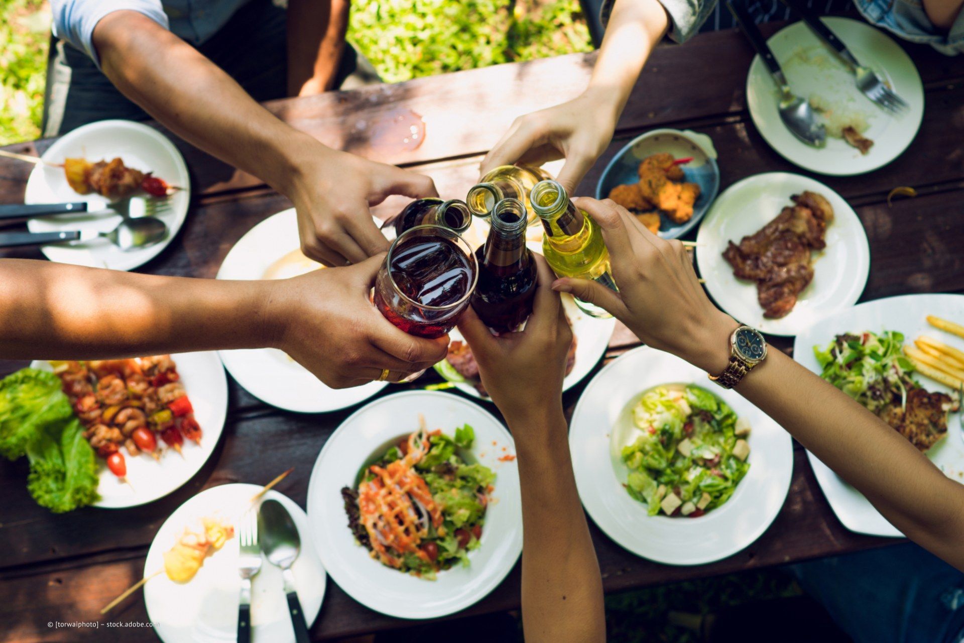 Gesellige Runde zum Barbecue