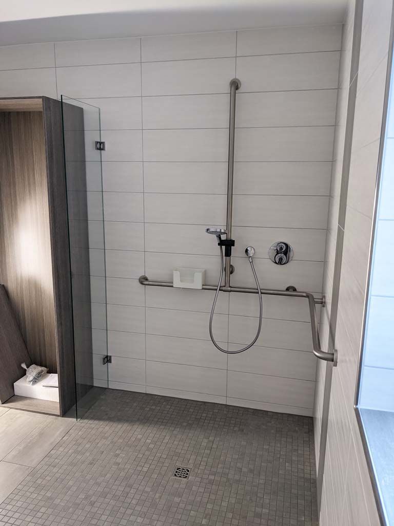 Sanitär, behindertengerecht, barrierefreies Bad