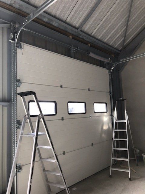 Porte garage blanche