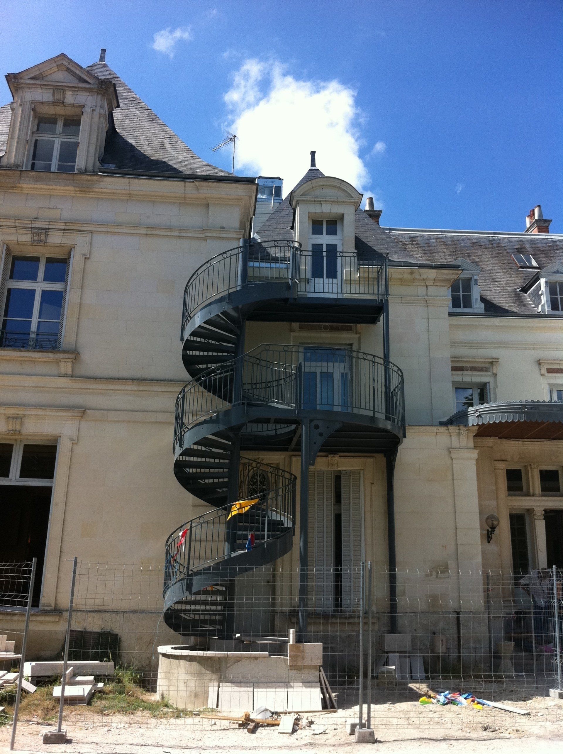 Ferronnerie escalier noir