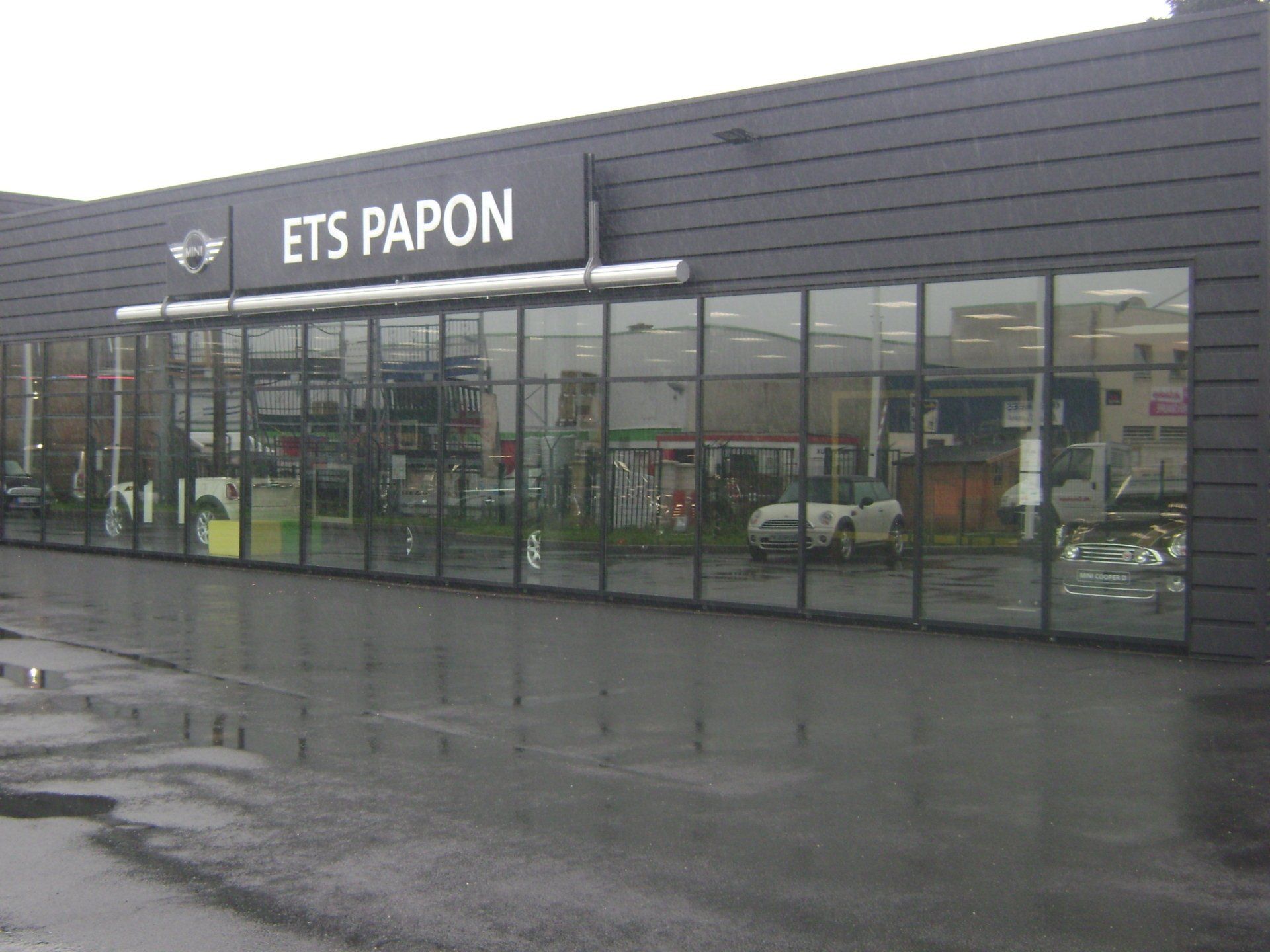 Mur rideau devanture