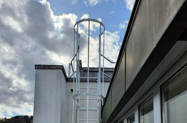 Dachziegel Lackierung Ruedi Rüegg AG