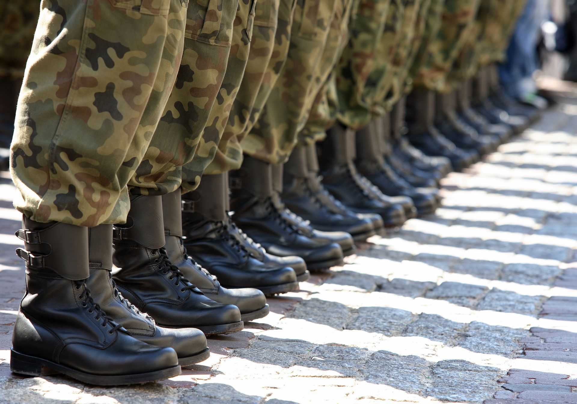 Bottes de militaires.