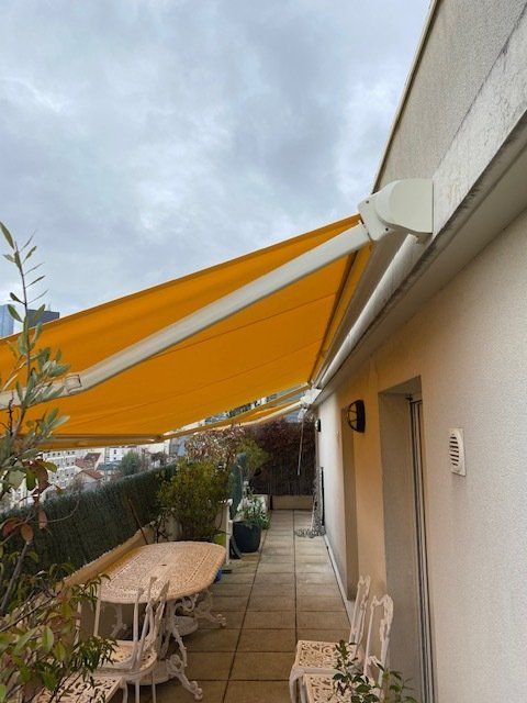 store coffre motorisé