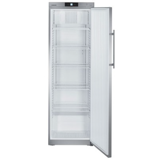 Armoire positive ventilée avec une carrosserie inox et la porte ouverte