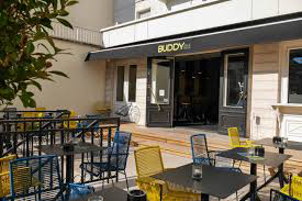 Terrasse du pub Le buddy