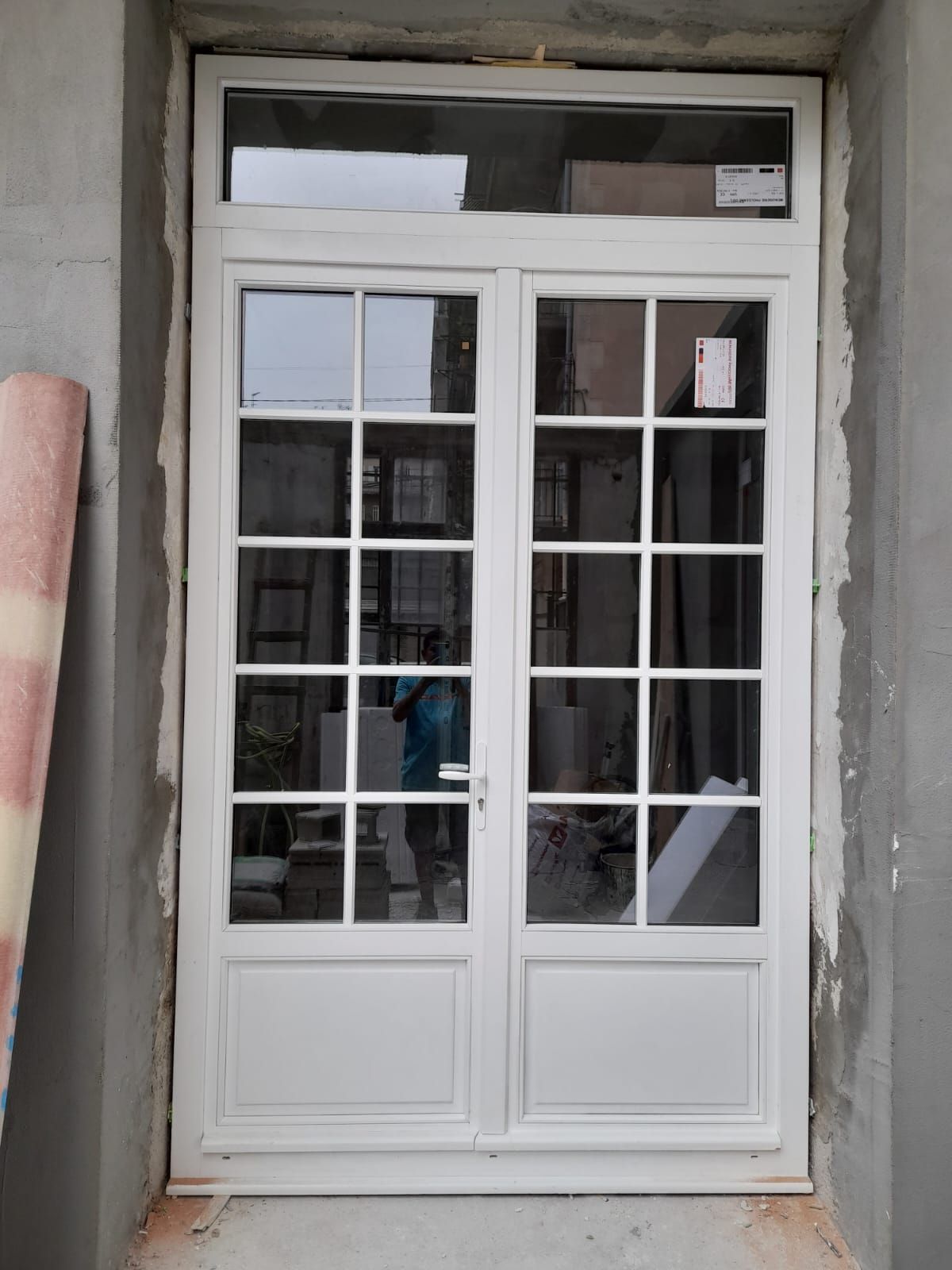 Fenêtre en bois double vitrage vue extérieure