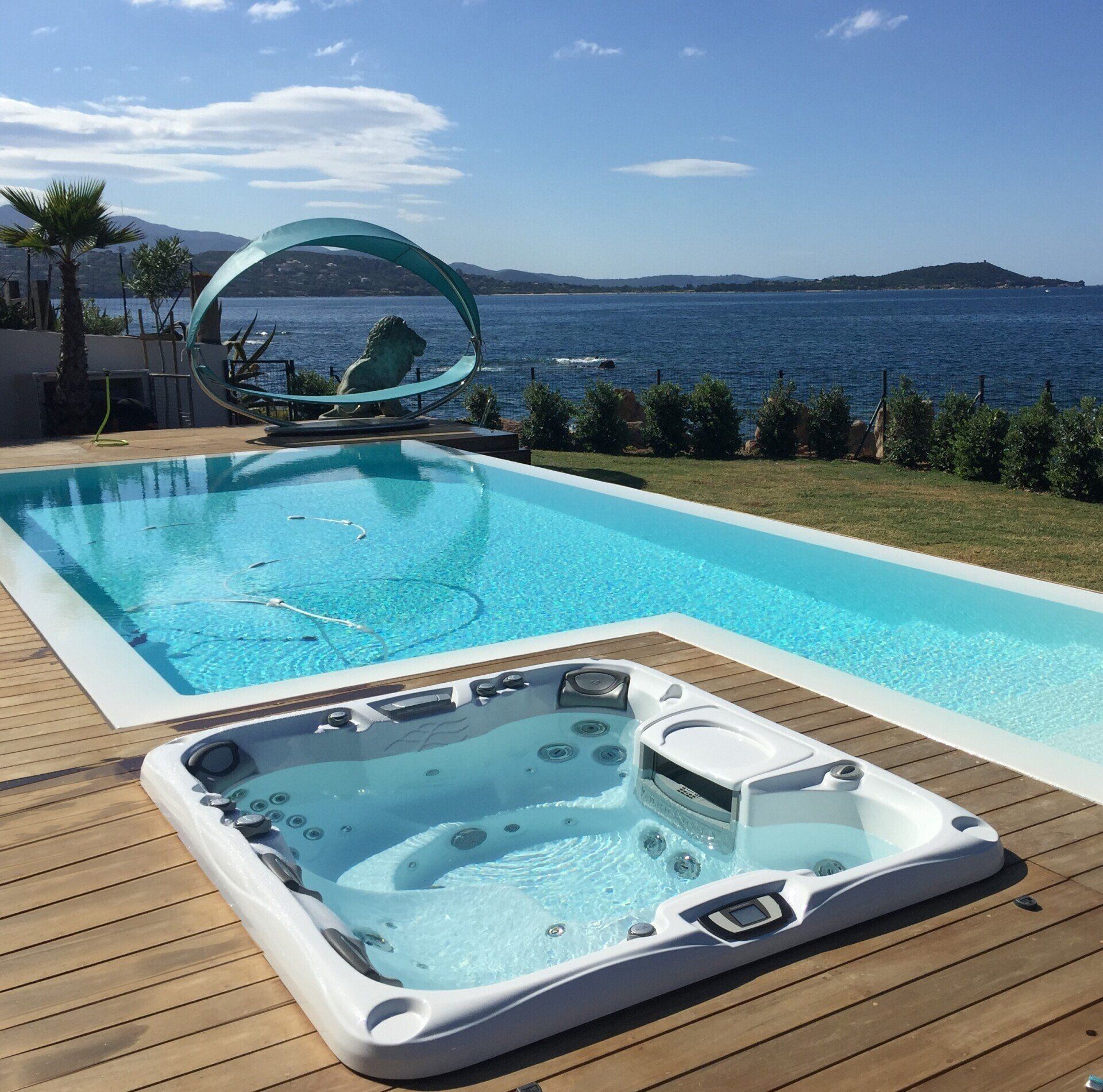 Spa à Porticcio avec piscine