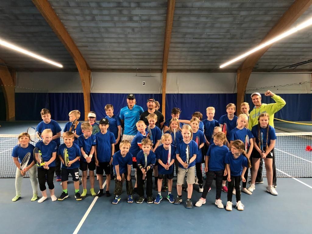 varistontenniskeskus