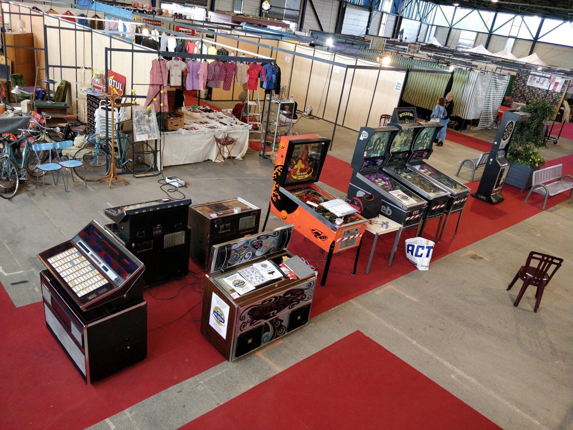 Vente de juke-box et billards