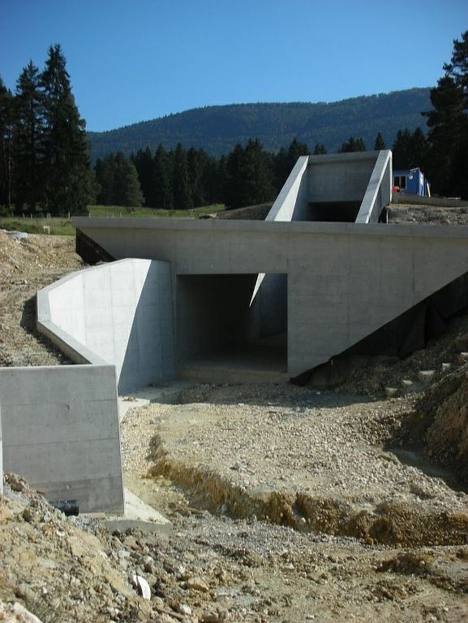 Génie civil, structure en béton en cours de construction