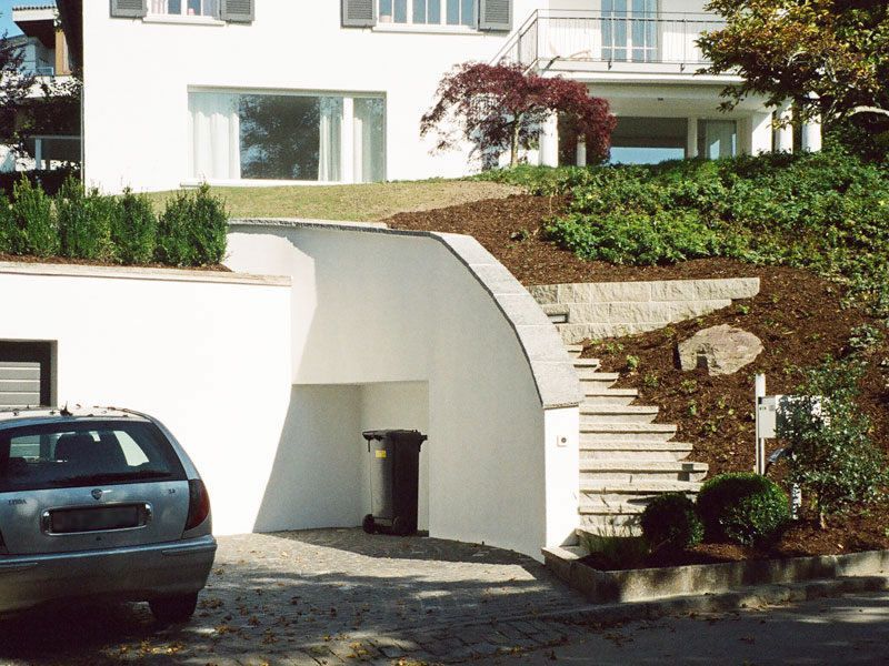 Eingang eines neu erstellten Parkplatzes