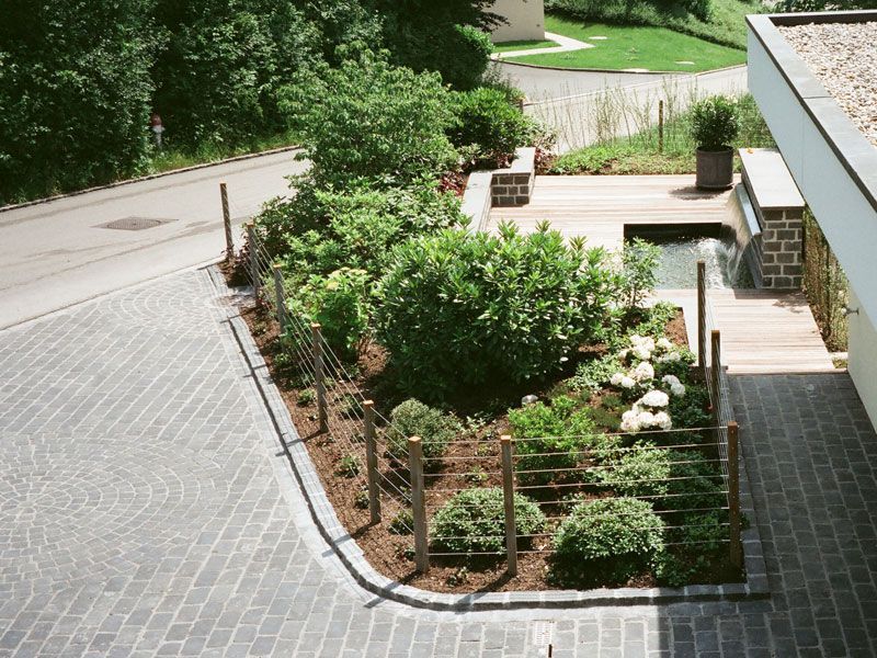 Neugestaltung eines Vorplatzes