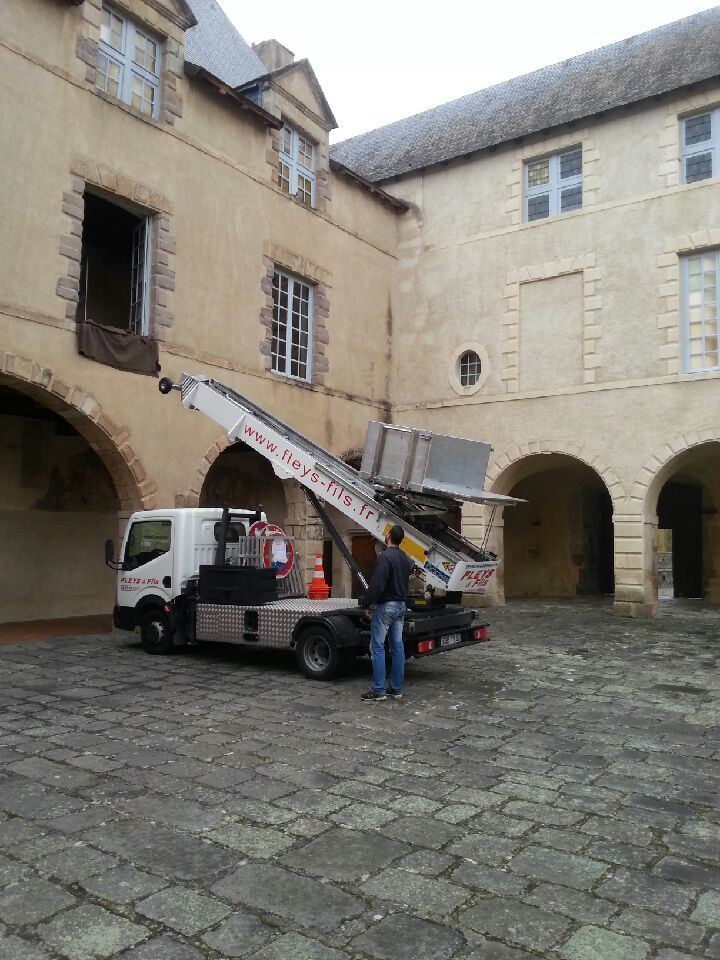 Nacelle pour le transport d'oeuvres d'art