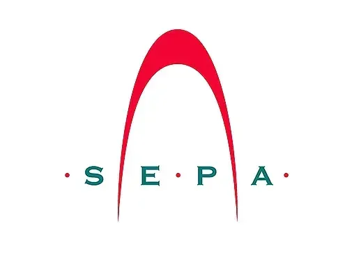 Un logotipo rojo y verde para sepa con un fondo blanco.