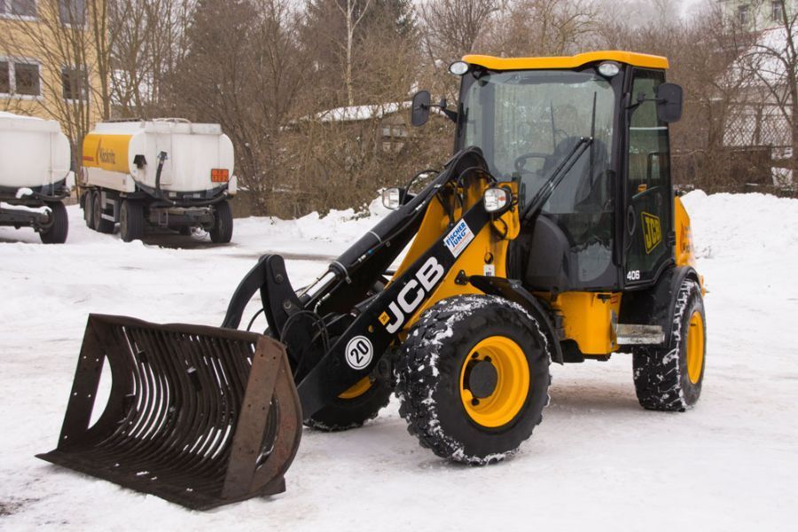 Bagger Lieferung der Firma Brennstoff- und Mineralölhandel Köckritz GmbH