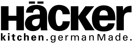 Das schwarze Häcker-Küchenlogo mit dem Schriftzug „kitchen.germanMade“ darunter.