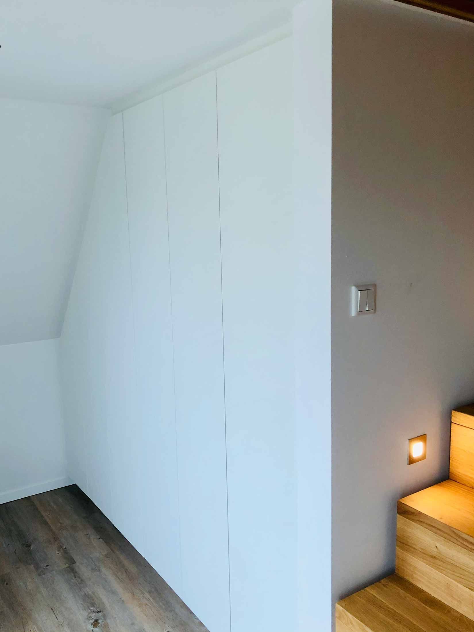 Pautz Möbelmanufaktur -Einbauschrank Treppe