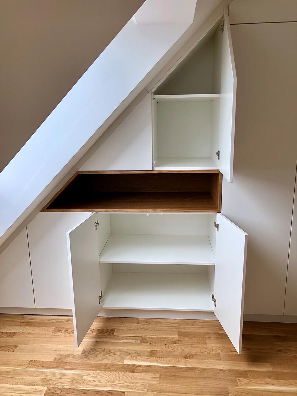 Pautz Möbelmanufaktur -Einbauschrank Dachgeschoss