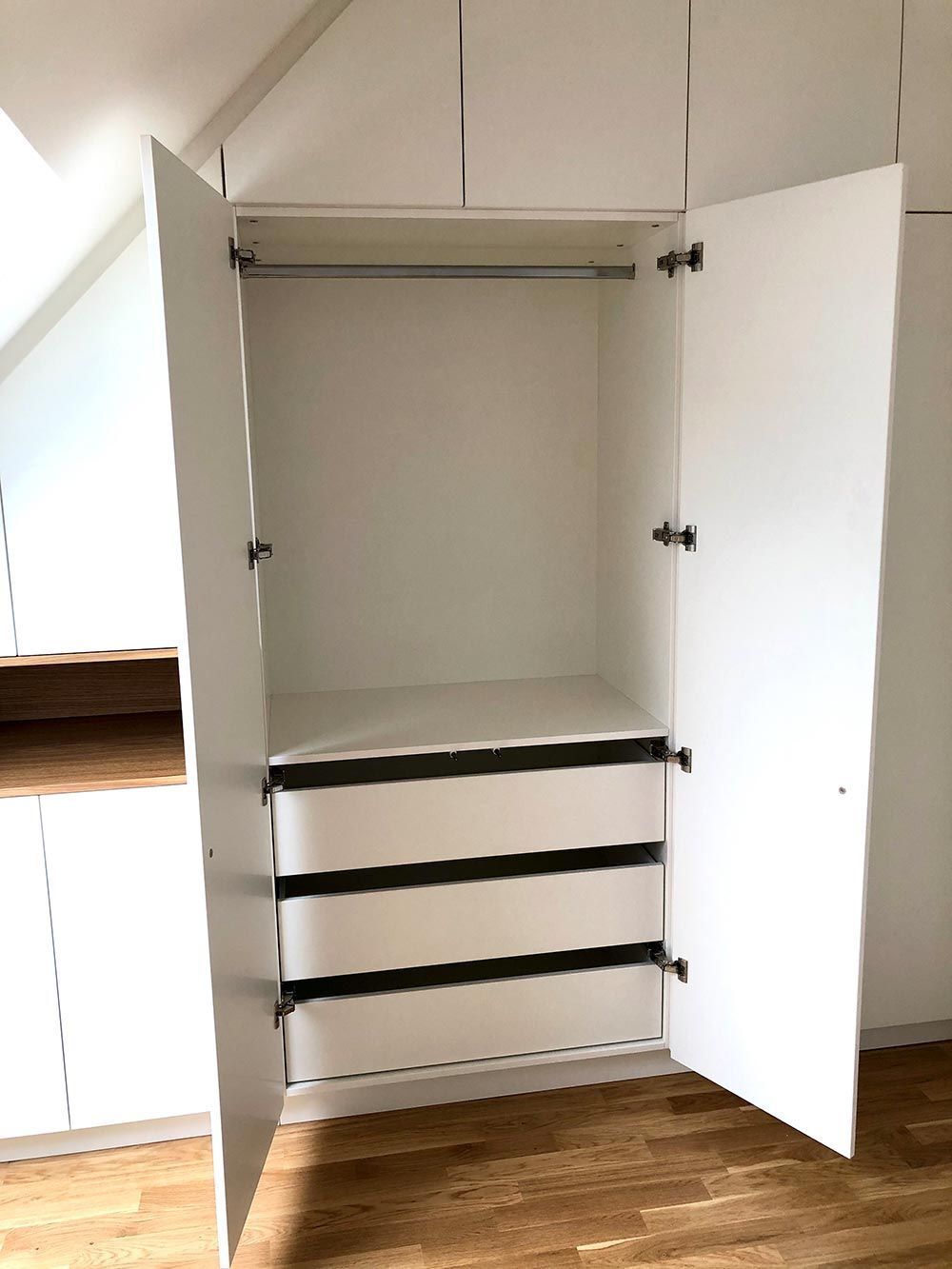 Pautz Möbelmanufaktur -Einbauschrank Dachgeschoss