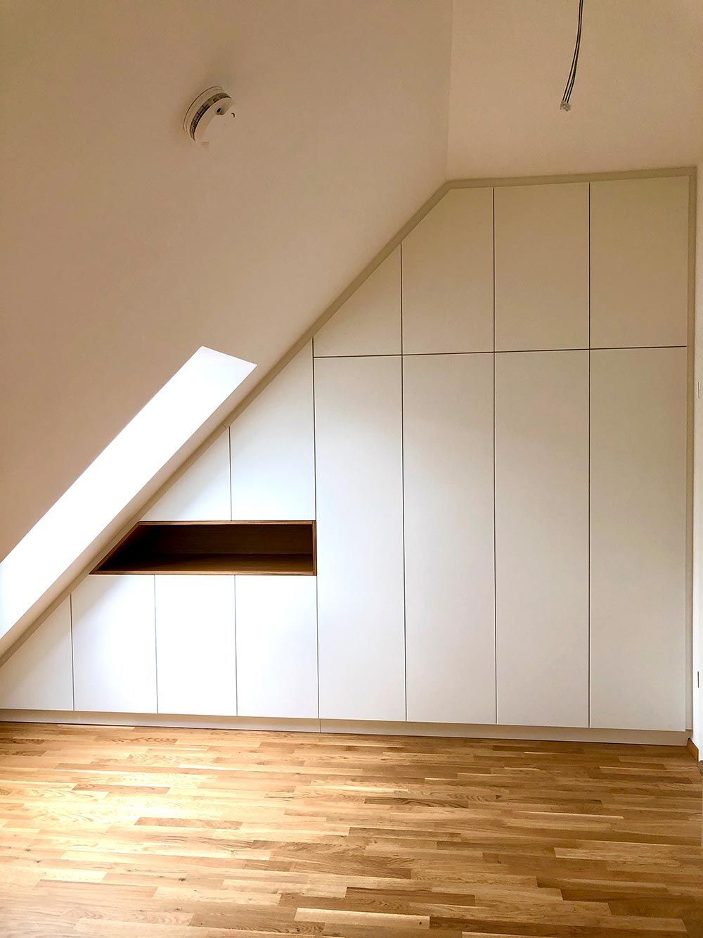 Pautz Möbelmanufaktur -Einbauschrank Dachgeschoss