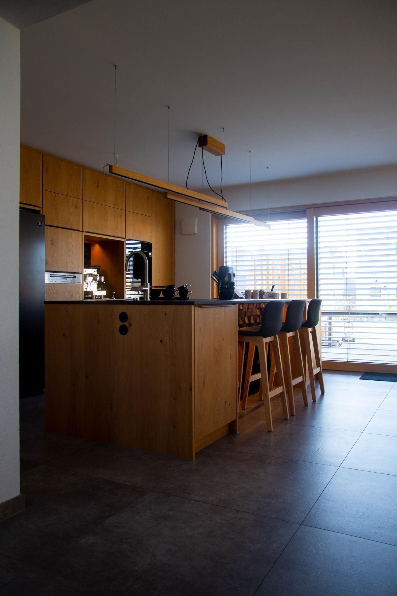 Küche in Hilpoltstein mit Eiche Fronten