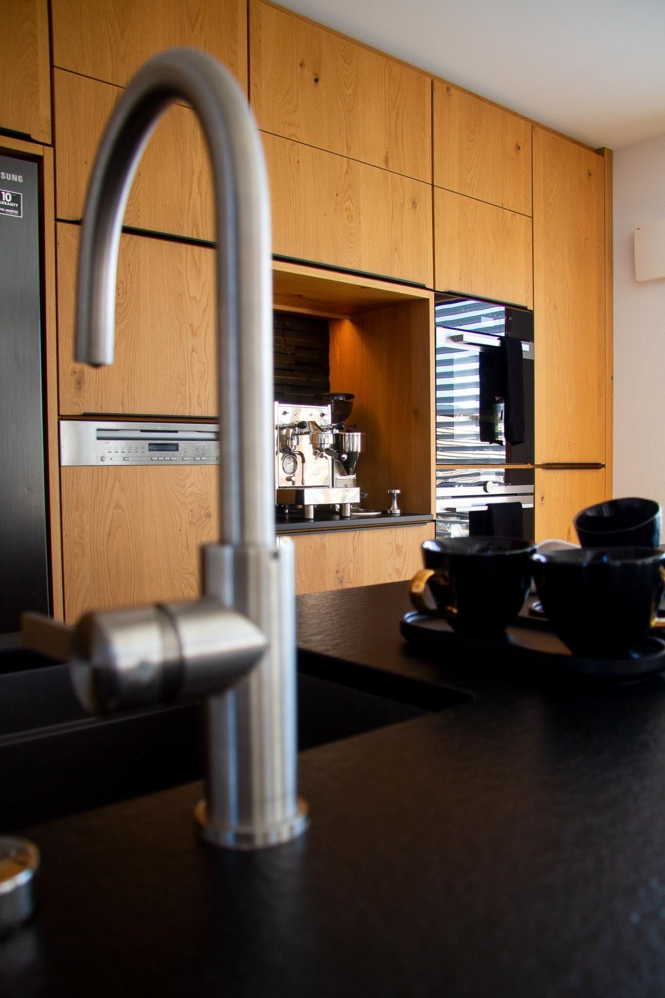 Küche in Hilpoltstein mit Eiche Fronten