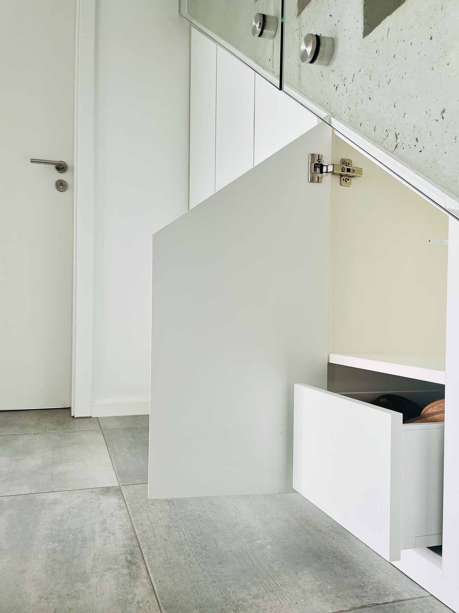 Pautz Möbelmanufaktur - Treppenschrank