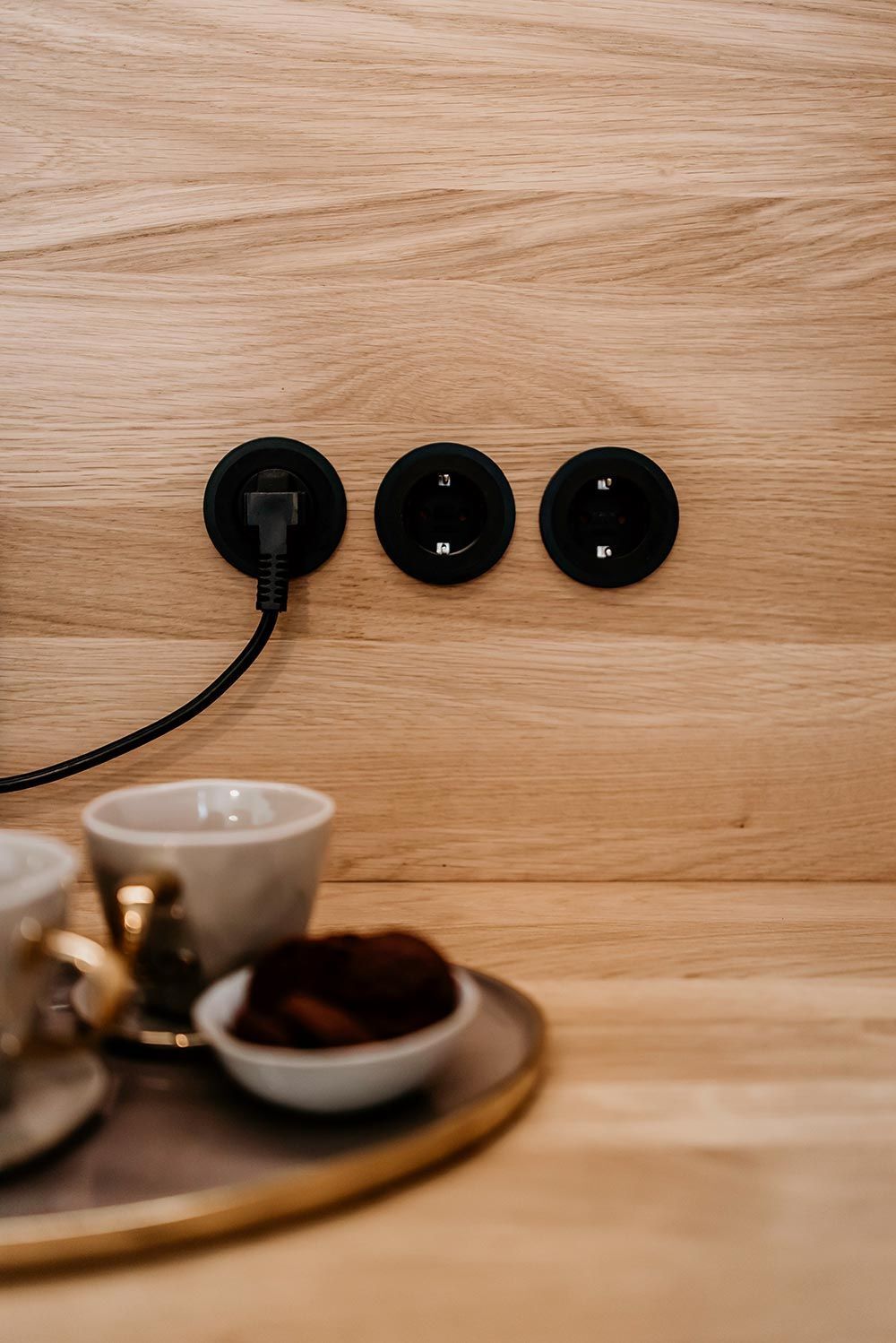 schwarze Küche in Fürth mit Bora Kochfeld