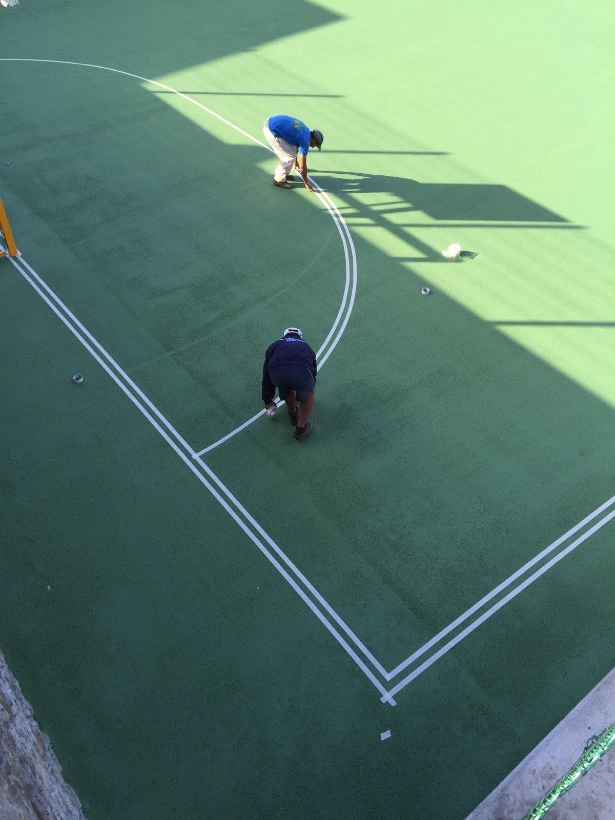 Marquages au sol pour terrains de handball et basket-ball