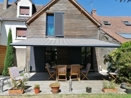 Store banne motif à rayures