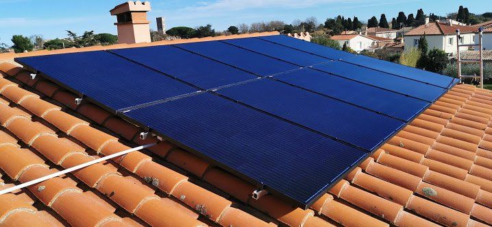 Panneau photovoltaïque de toit