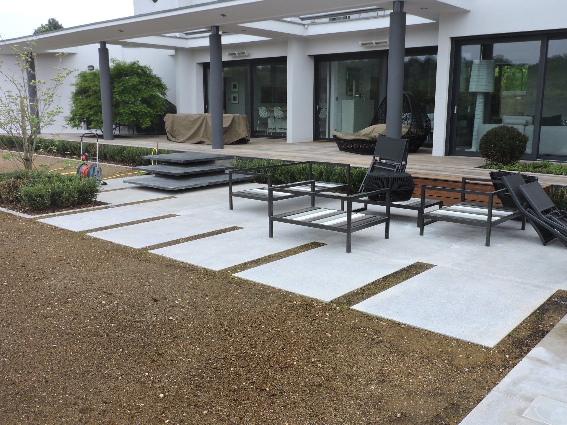 Terrasse en pierre blanche