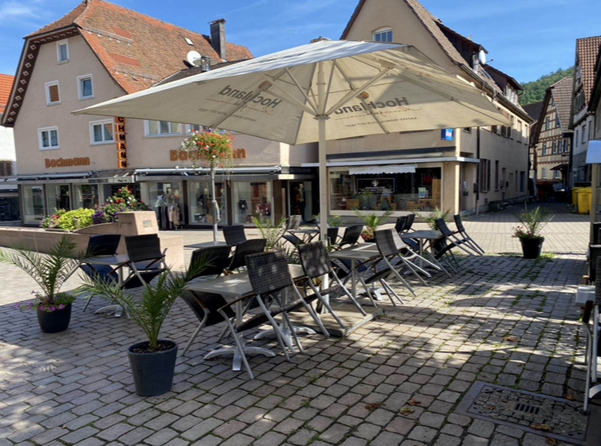 Außenbereich des Cafés am oberen Tor