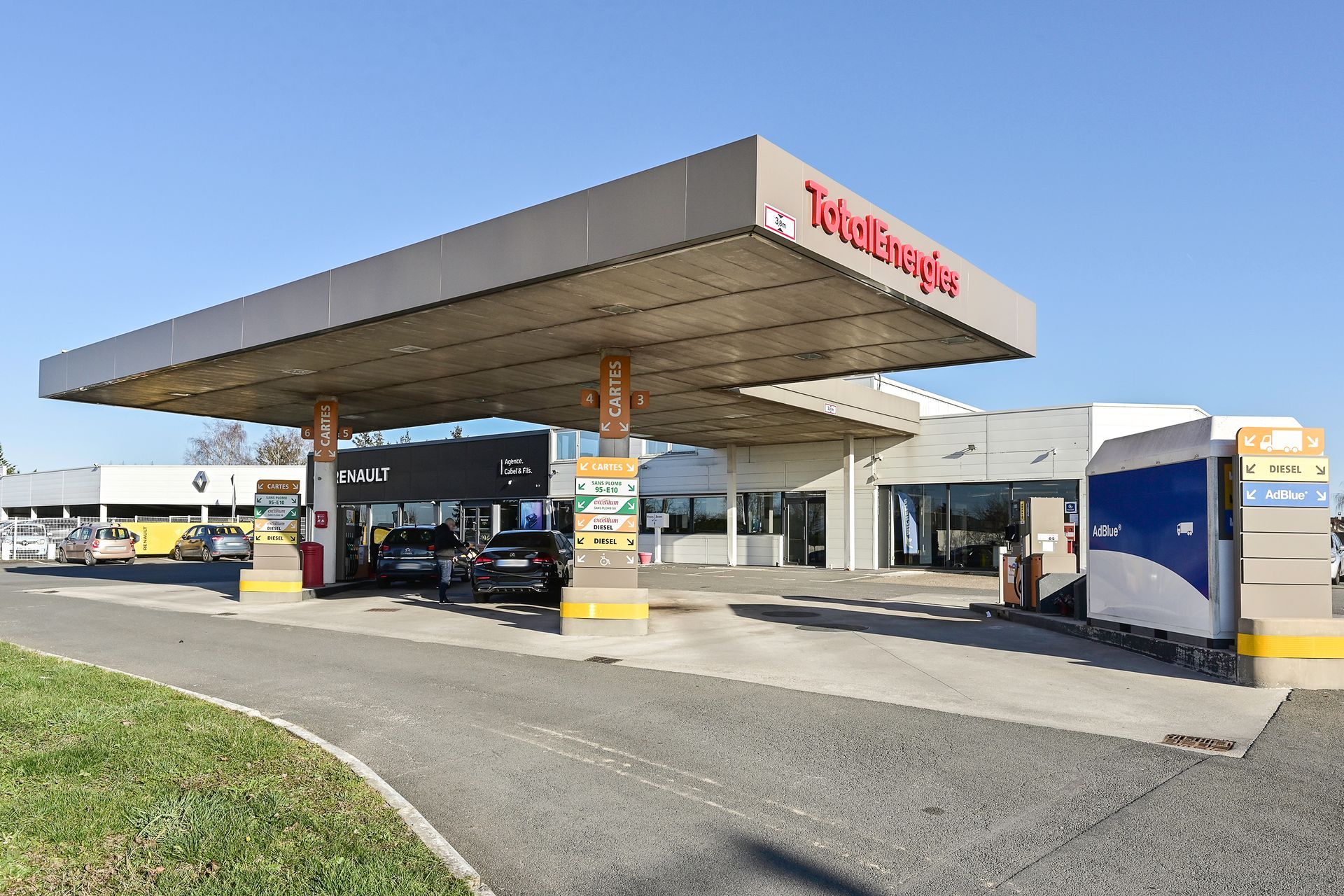 Station essence de la marque TotalEnergies