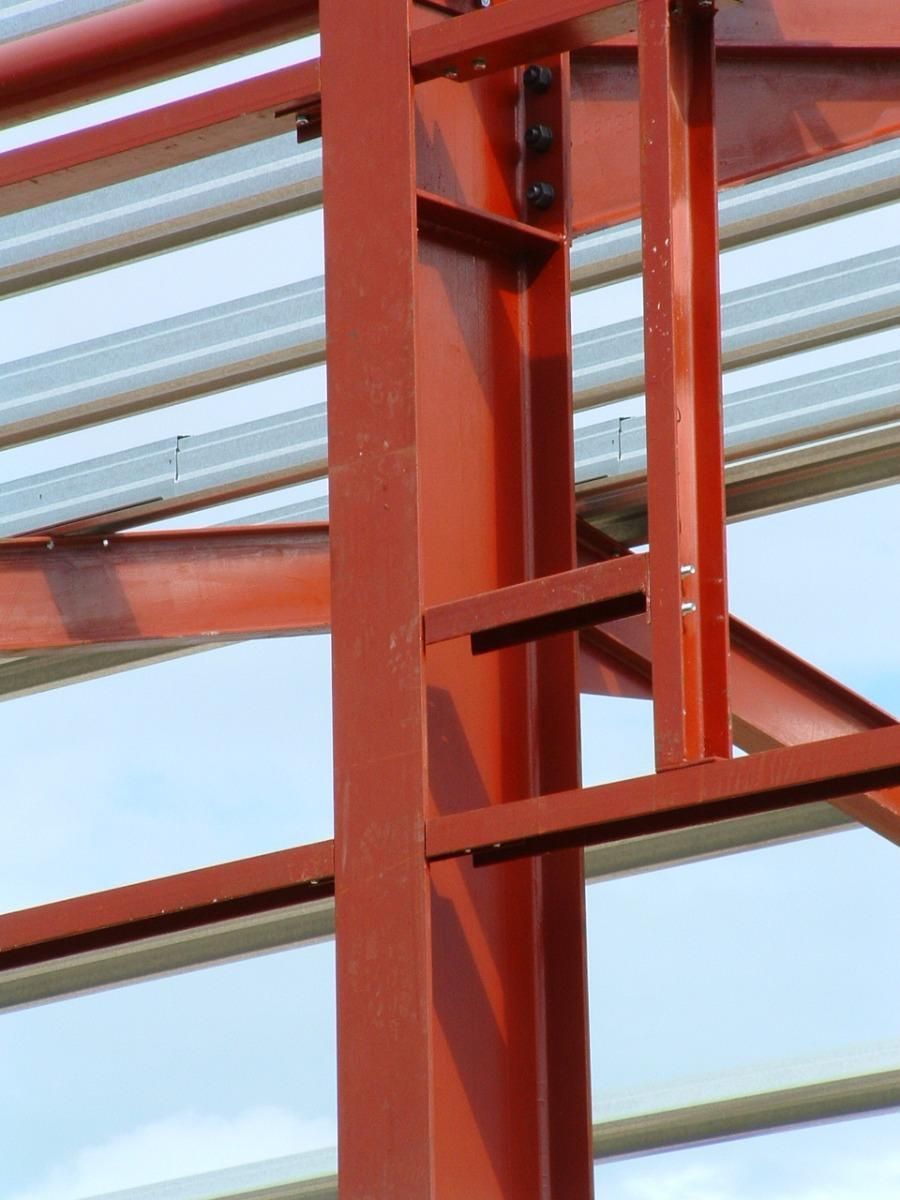 Zoom sur la charpente métallique