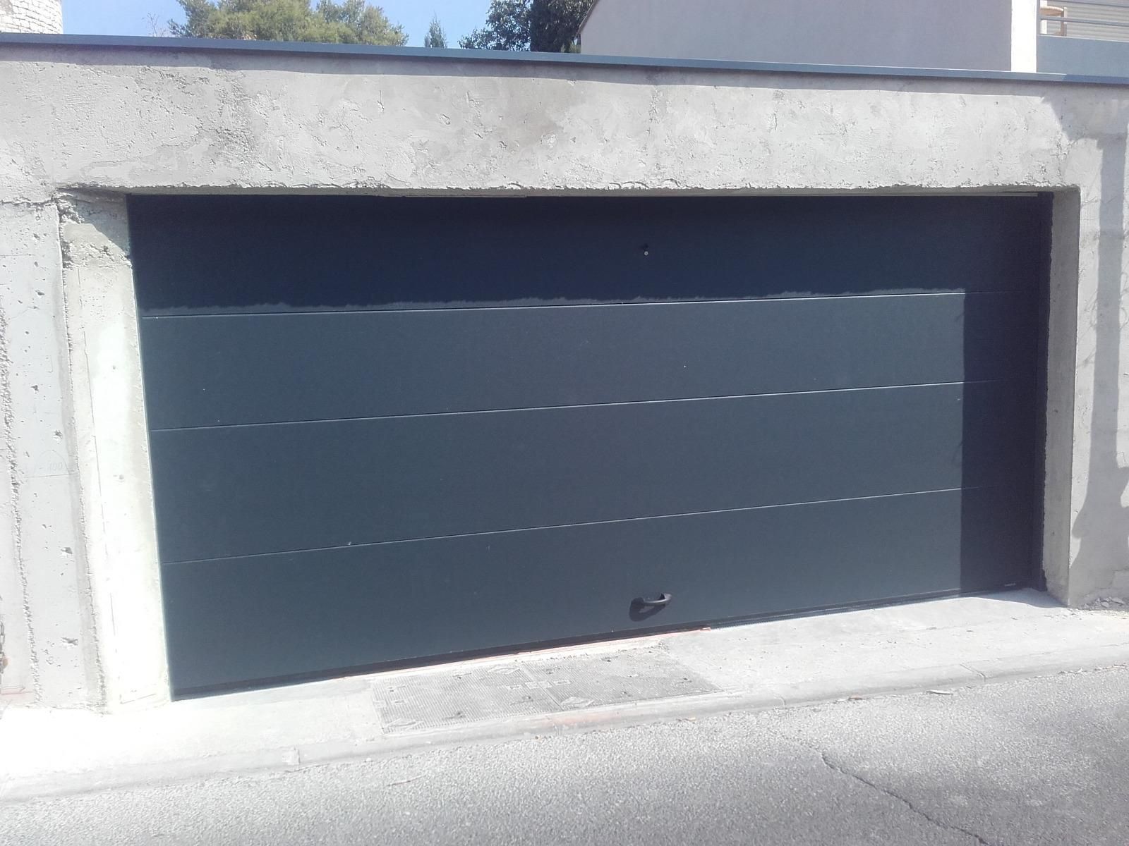 Porte de garage sectionnelle