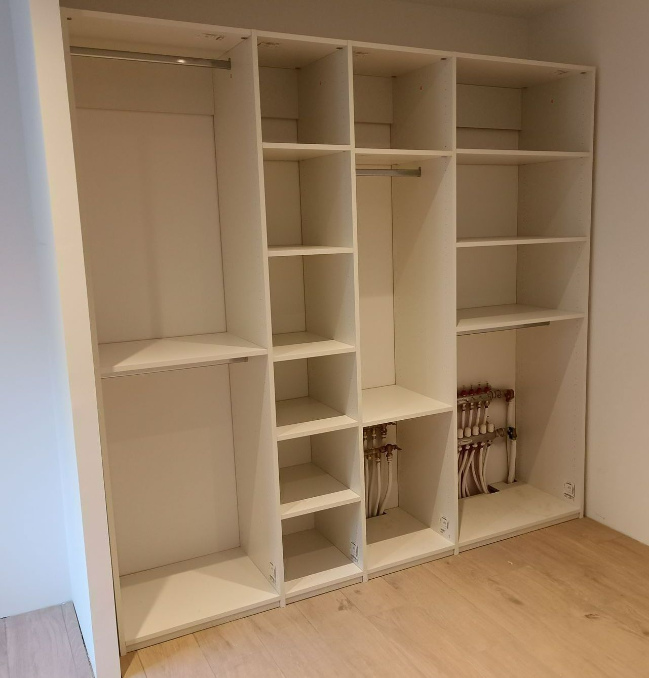 Placard de chambre intégré