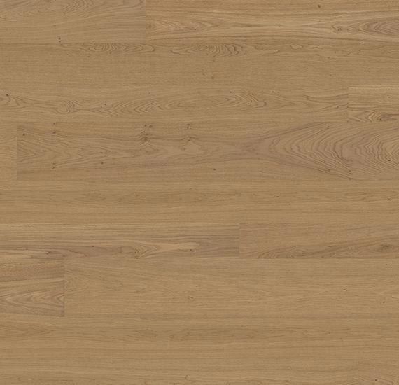 Primer plano de tablones de piso de madera de color marrón claro.