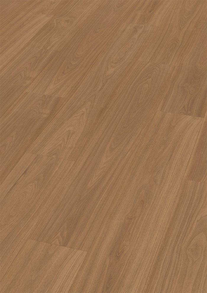 Suelo de madera con veta vertical y color marrón claro.