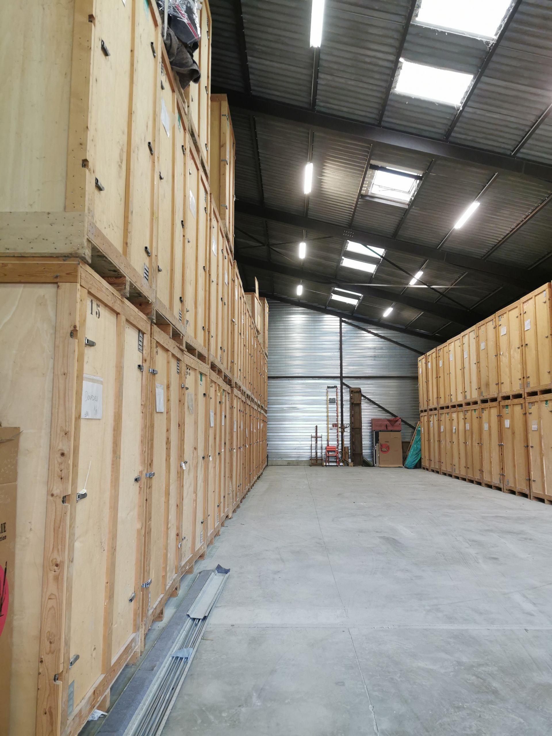 Entrepot et garde-meubles de Déménagements Serre