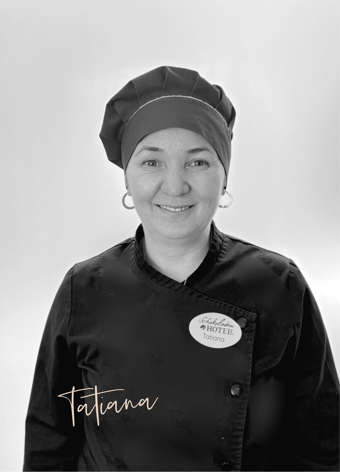 Tatiana-Mariana aus dem Team Frühstück lächelt freundlich in die Kamera