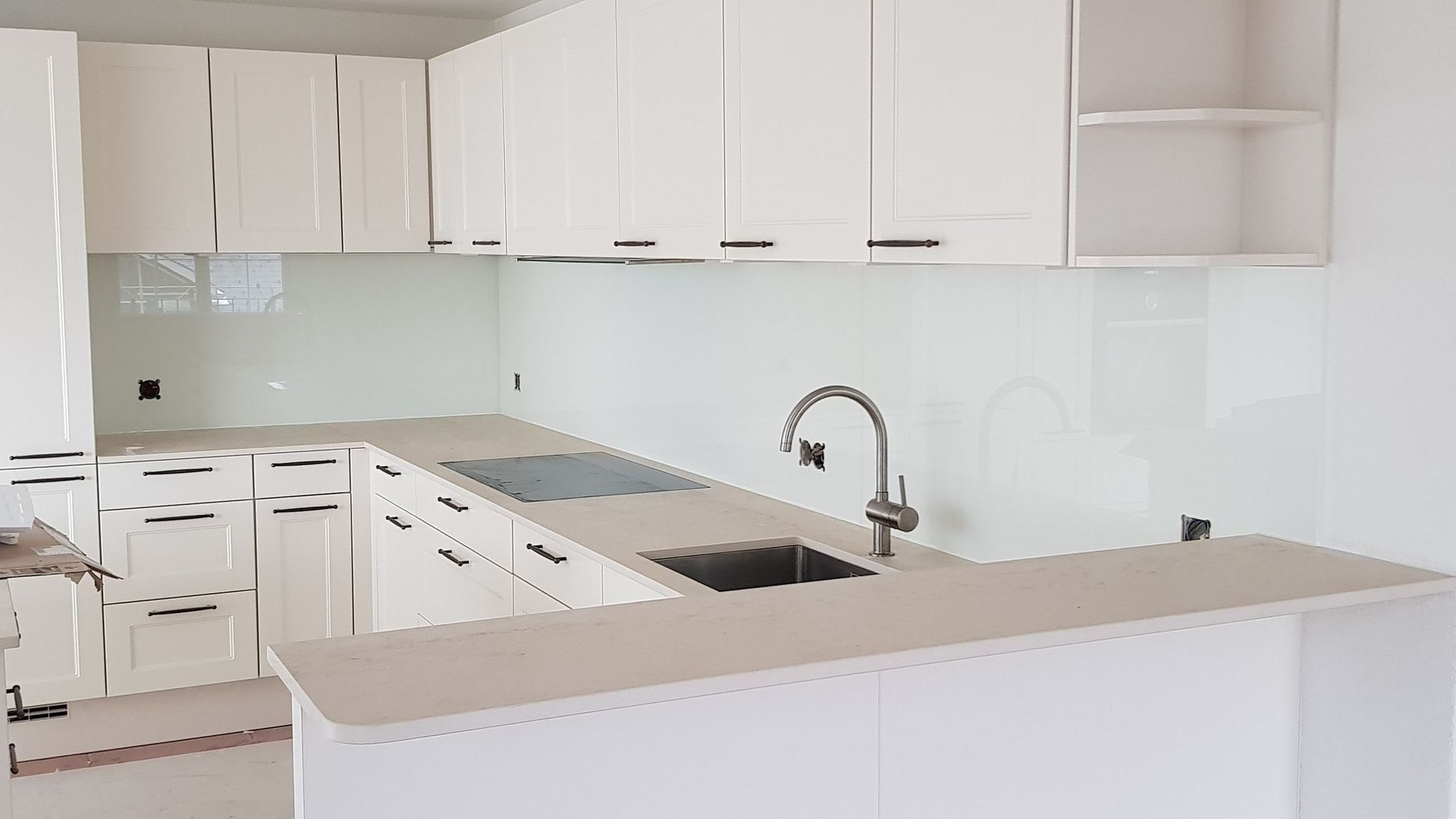 Glasrückwand - Glas Schneller GmbH - Rüti