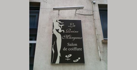 Le salon de coiffure La Reine Margaux à Gex dans l'Ain (01) - Coiffure