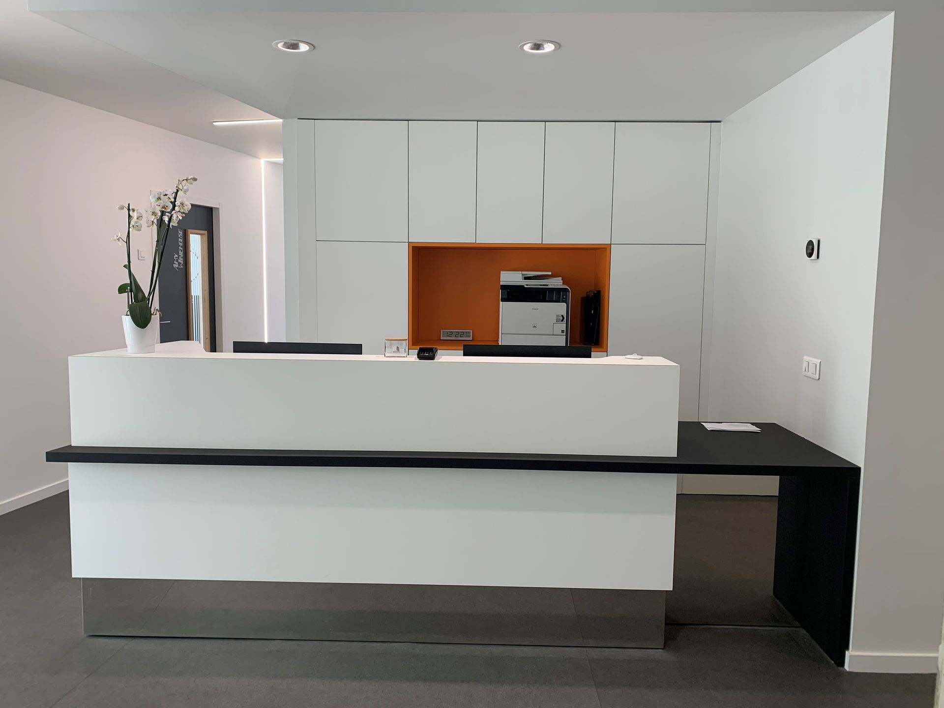 Cabinet dentaire avec fauteuil DLK 12