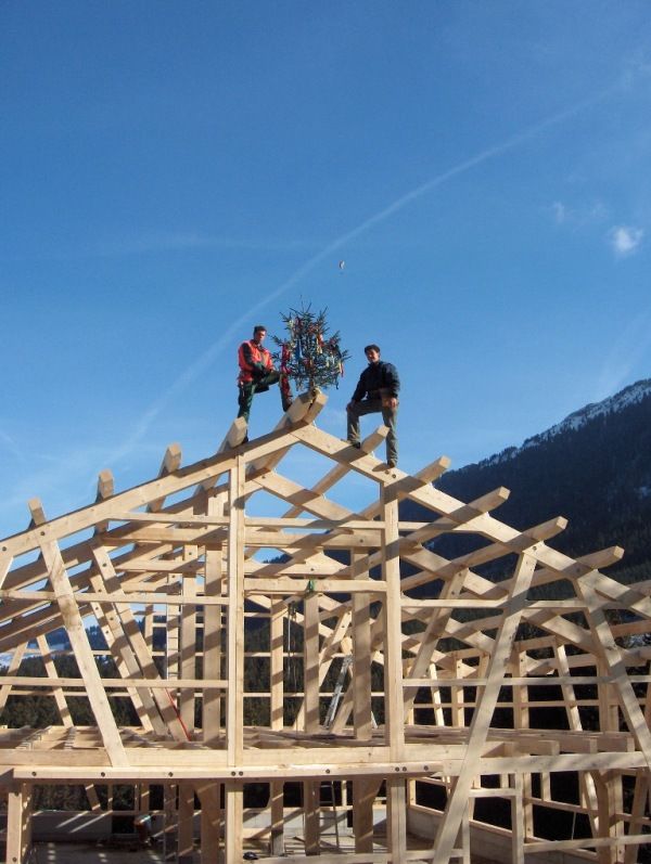 Alpscheune Aufrichtung