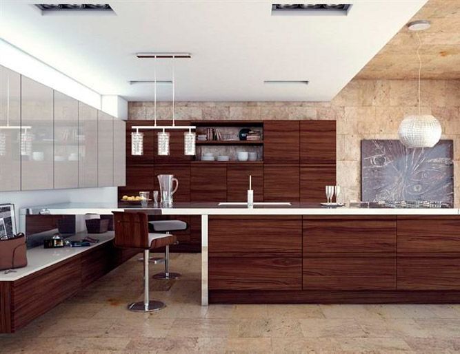 Una cocina con gabinetes de madera y una gran isla.