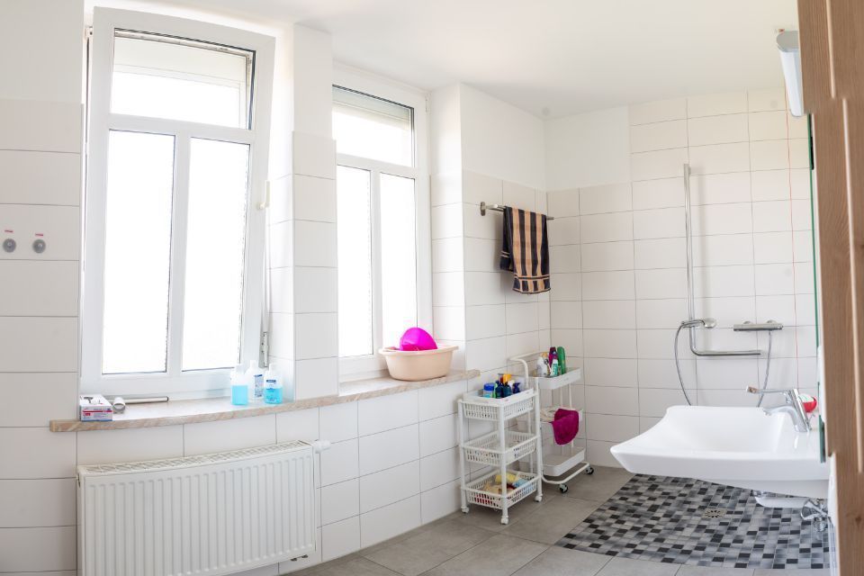 Badezimmer der Senioren-Wohngruppe von Ambulanter Pflegedienst Floß