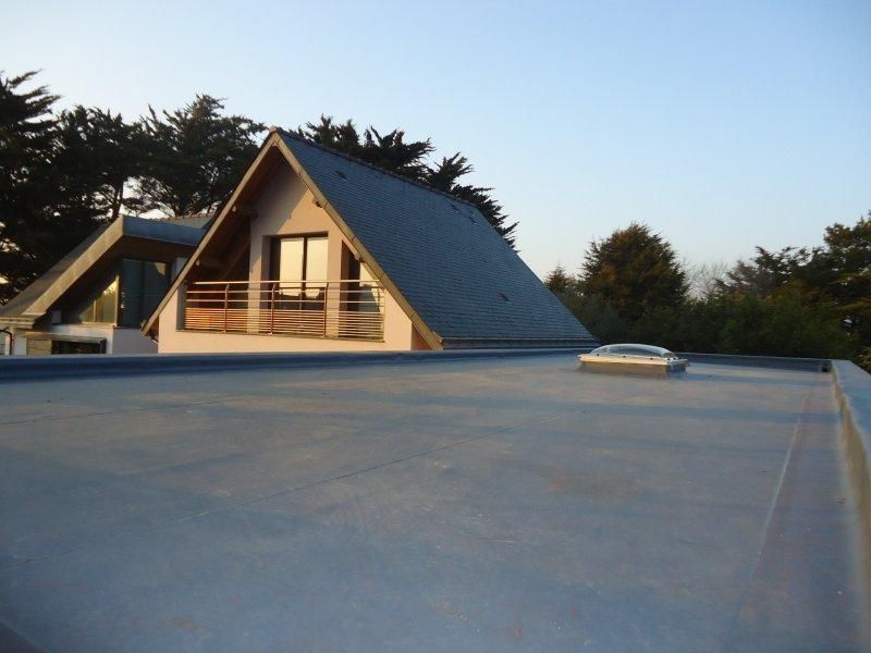 Batz sur mer - Extension - Etanchéité membrane PVC Sikaplan 12 g non accessible isolée par l'extérieur - Atelier Bruno Chanteloup architecte Batz sur mer